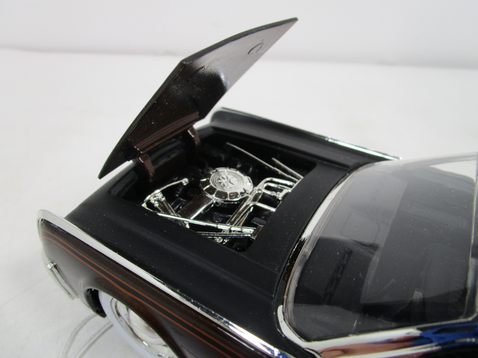 JADA 1/24 LOPRO METALLIC BROWN 1963 LINCOLN CONTINENTAL NICE *READ*