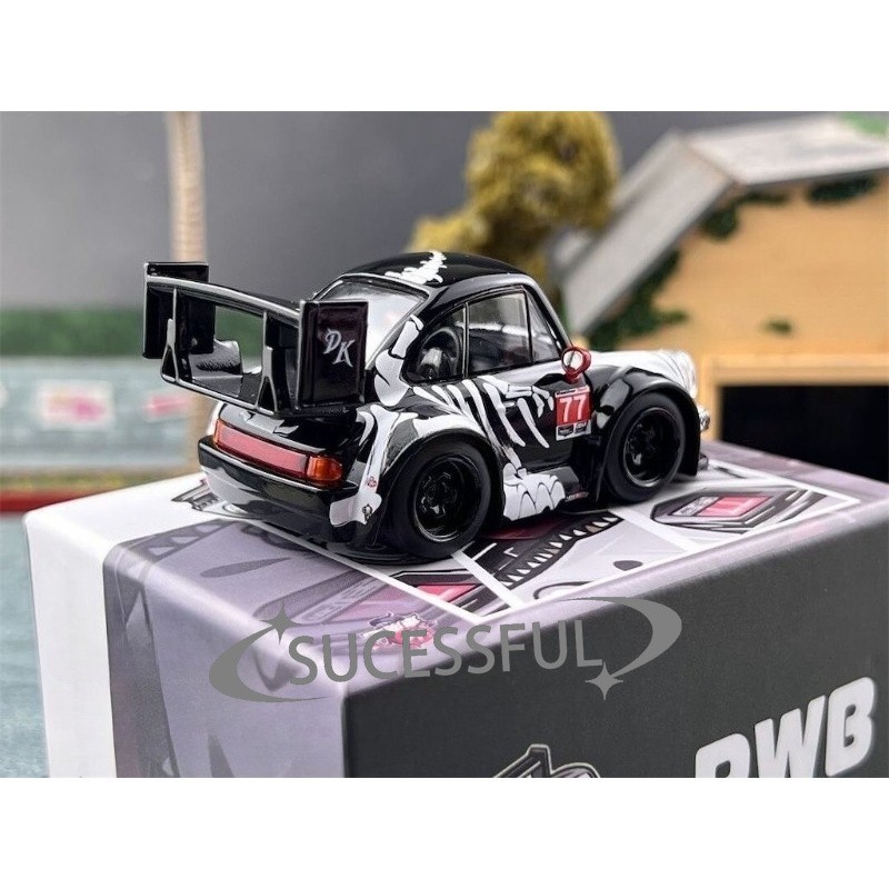 1:64 Black Dragon #77 Widebody 930 Q Version Diecast Metal Loose Collectible Car