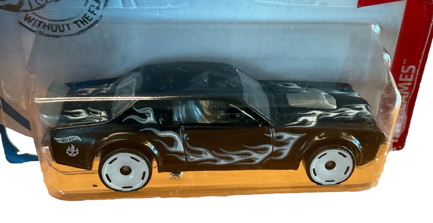 2019 Hot Wheels #164 HW Flames 2/10 68 MERCURY COUGAR Black Variant wWhiteSlotSP