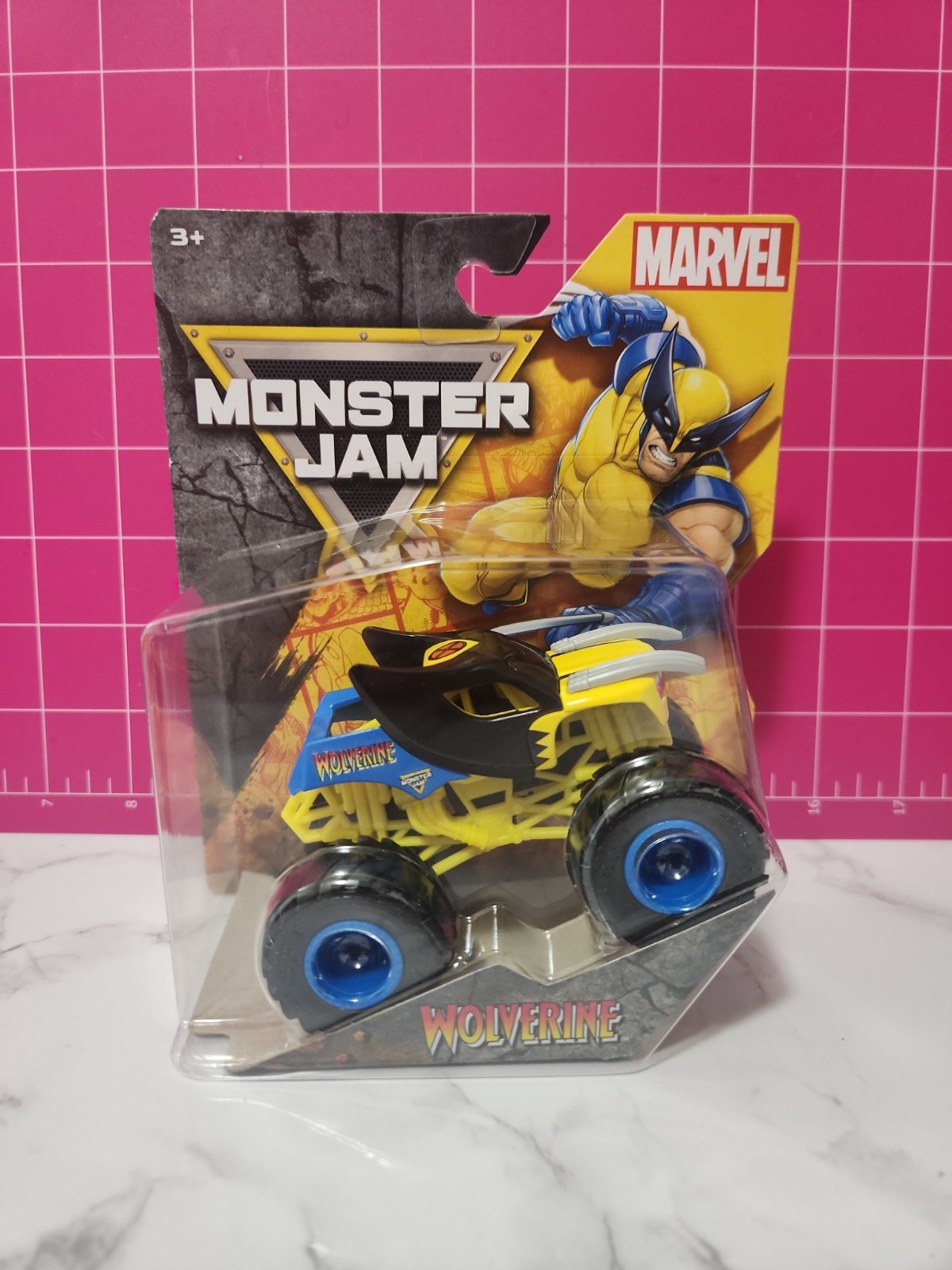 2026 MONSTER JAM 1/64 MARVEL “WOLVERINE” – SERIES 6 – NEW DIECAST MONSTER TRUCK