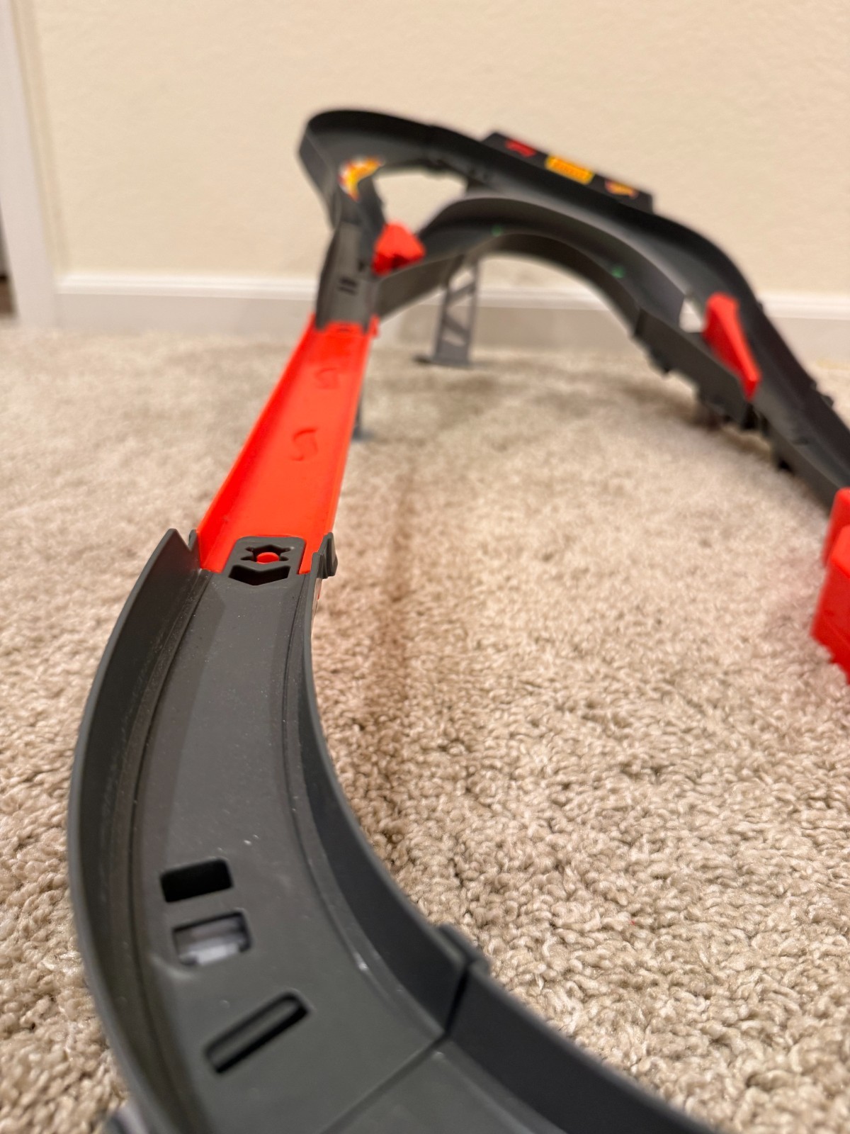 Hot Wheels Formula 1 Pirelli Racing Track Set Grand Prix Circuit No Cars Tested