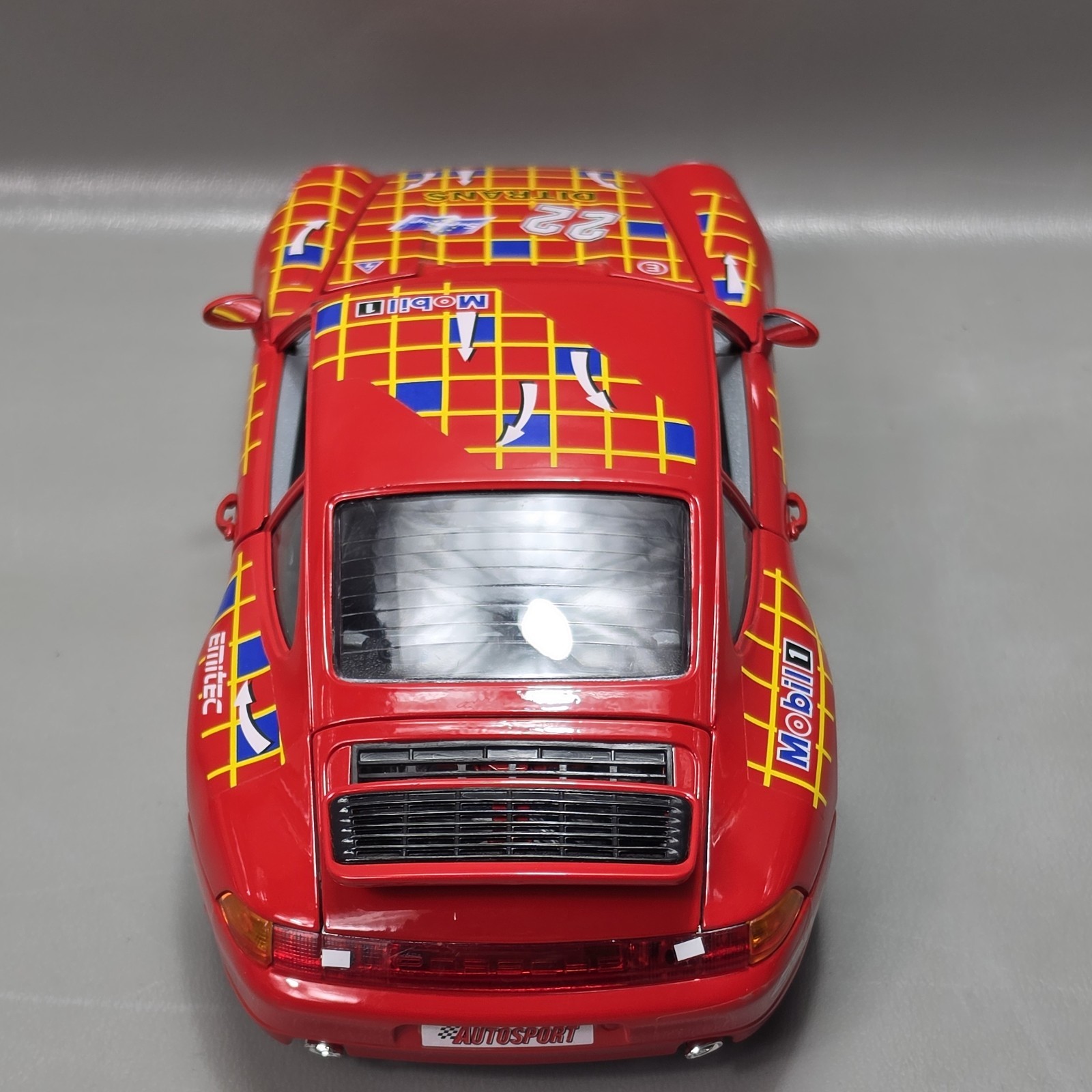 Bburago 1993 Porsche Carrera 911 Super Cup Ditrans Red 1:18 Scale Diecast