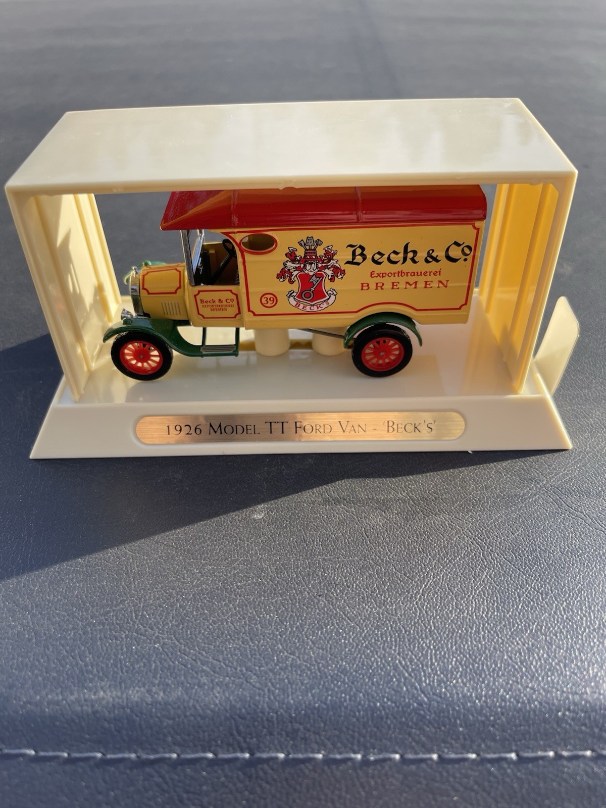 Matchbox Collectibles diecast #YGB02 1926 Ford Model TT – Beck’s Beer – 1:43