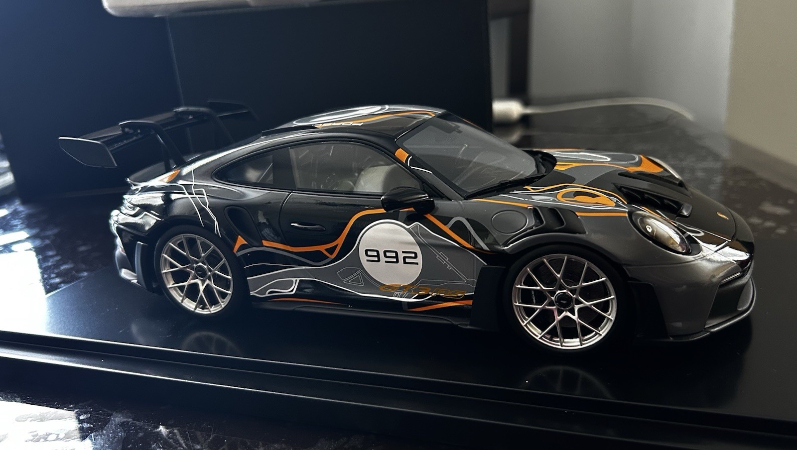 1:18 SPARK PORSCHE 911 GT3 RS 992 BLACK NO BBR D&G MR AMALGAM PEAKO H&H 669/911