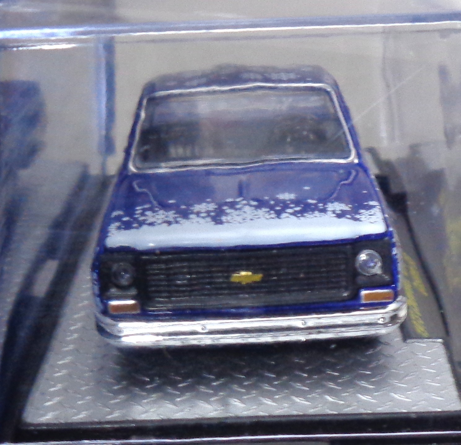 Hobby Exclusive 1973 Chevy Cheyenne Super 10 HS65 Limited Ed. Merry Christmas