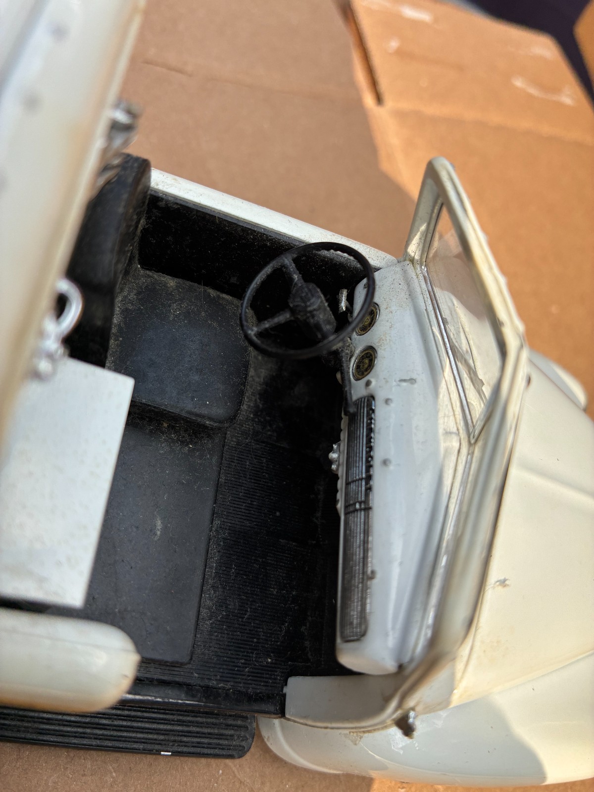 Danbury Mint 1953 Chevy Good Humor ice cream truck-missing parts