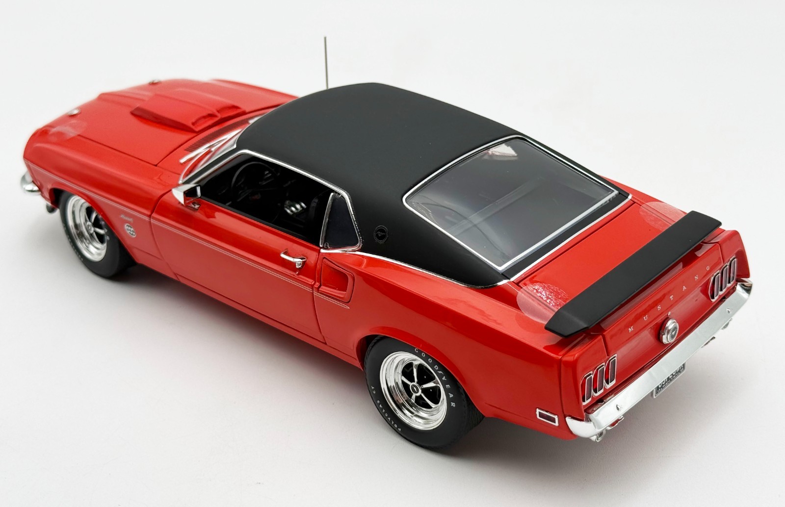 ACME SPECIAL ONLY 69 MADE – 1:18 1969 Ford Mustang 600 FLWR PWR RED – A1801890VT