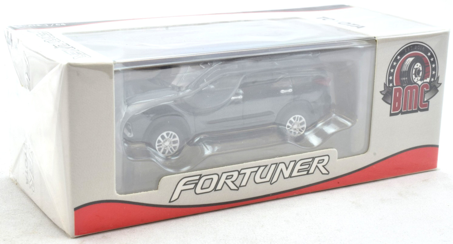 BM Creations 2018 Totota Fortuner – Silver – LHD 1:64 Scale Diecast Car 64B0476