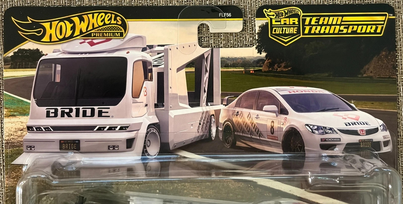 Hot Wheels Team Transport ’07 Honda Civic Type R with Kousoku Hauler 2026 – NEW