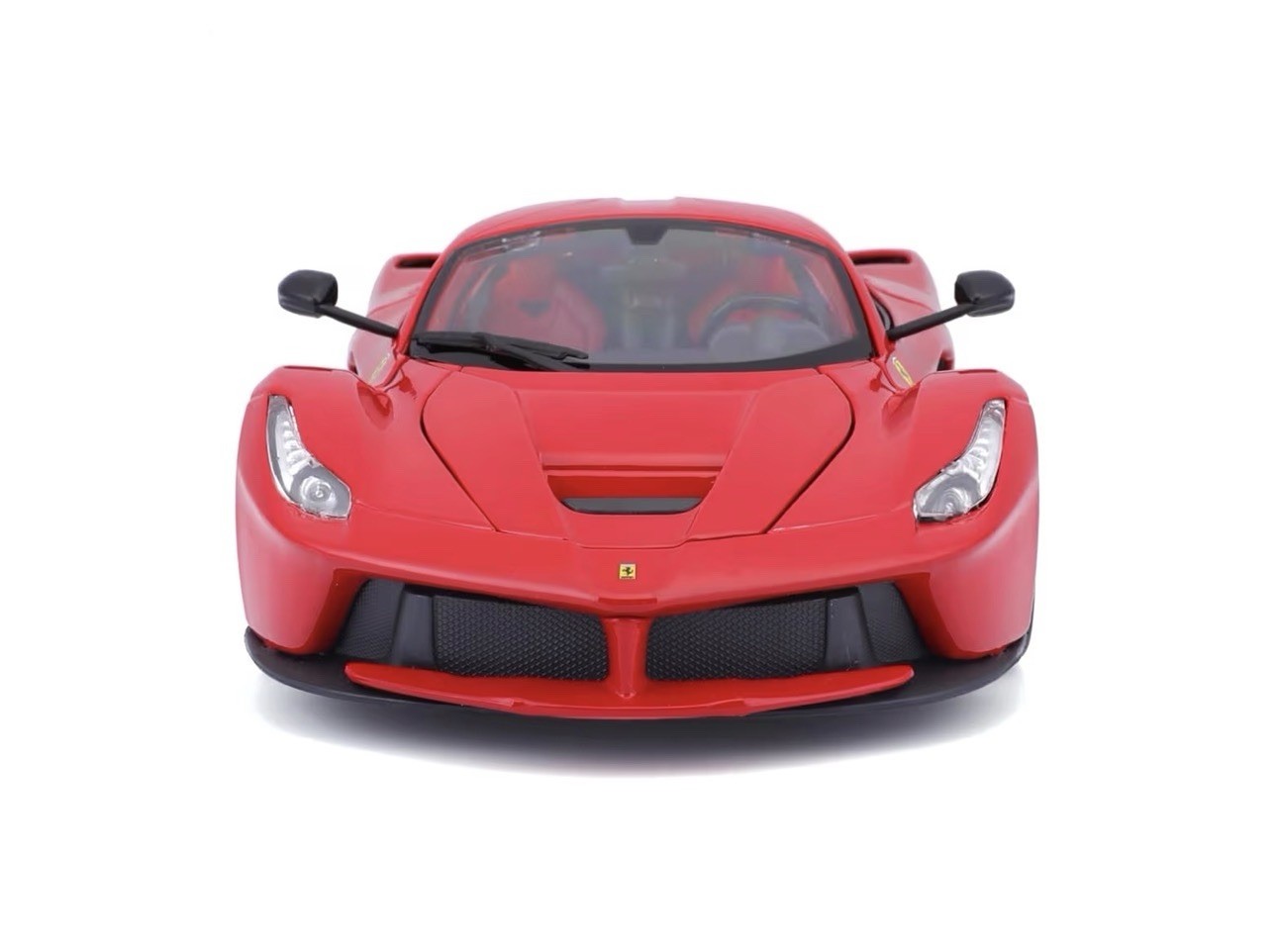 La Ferrari 1:18 Maisto Diecast Special Edition Red Model Car with Stand