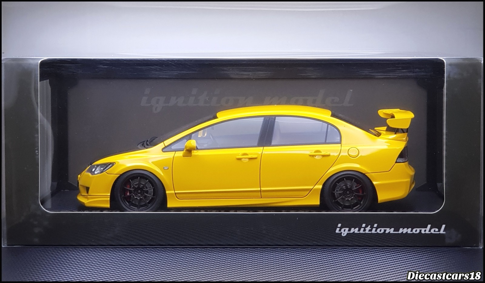 1/18 Ignition Model Honda Civic FD2R Yellow Metallic (IG-2831)