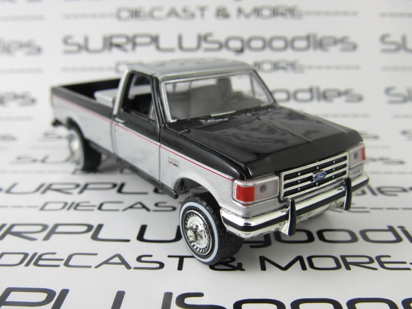 2024 Greenlight LOOSE Black & Silver 1990 FORD F250 F-250 Farm Work Pickup Truck