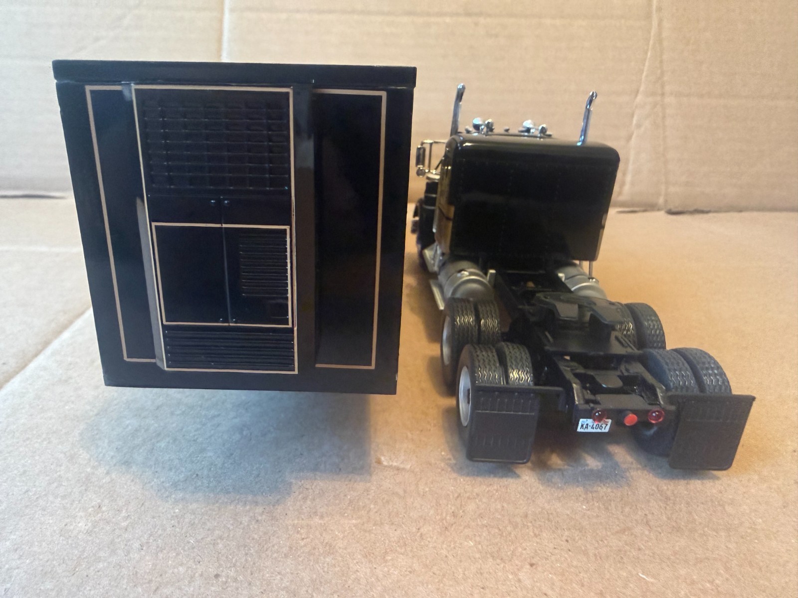 Kenworth W925 Semi-trailer truck Smokey and the Bandit (1977) 1:43