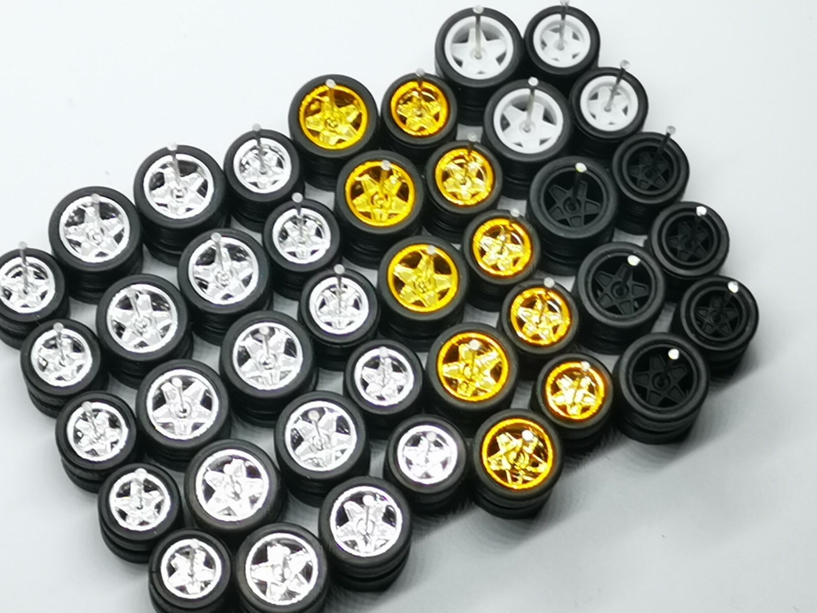 5 Star 10/ 12 mm 4 colors MIX Long Axle 1:64 Rubber Tires 20 Sets