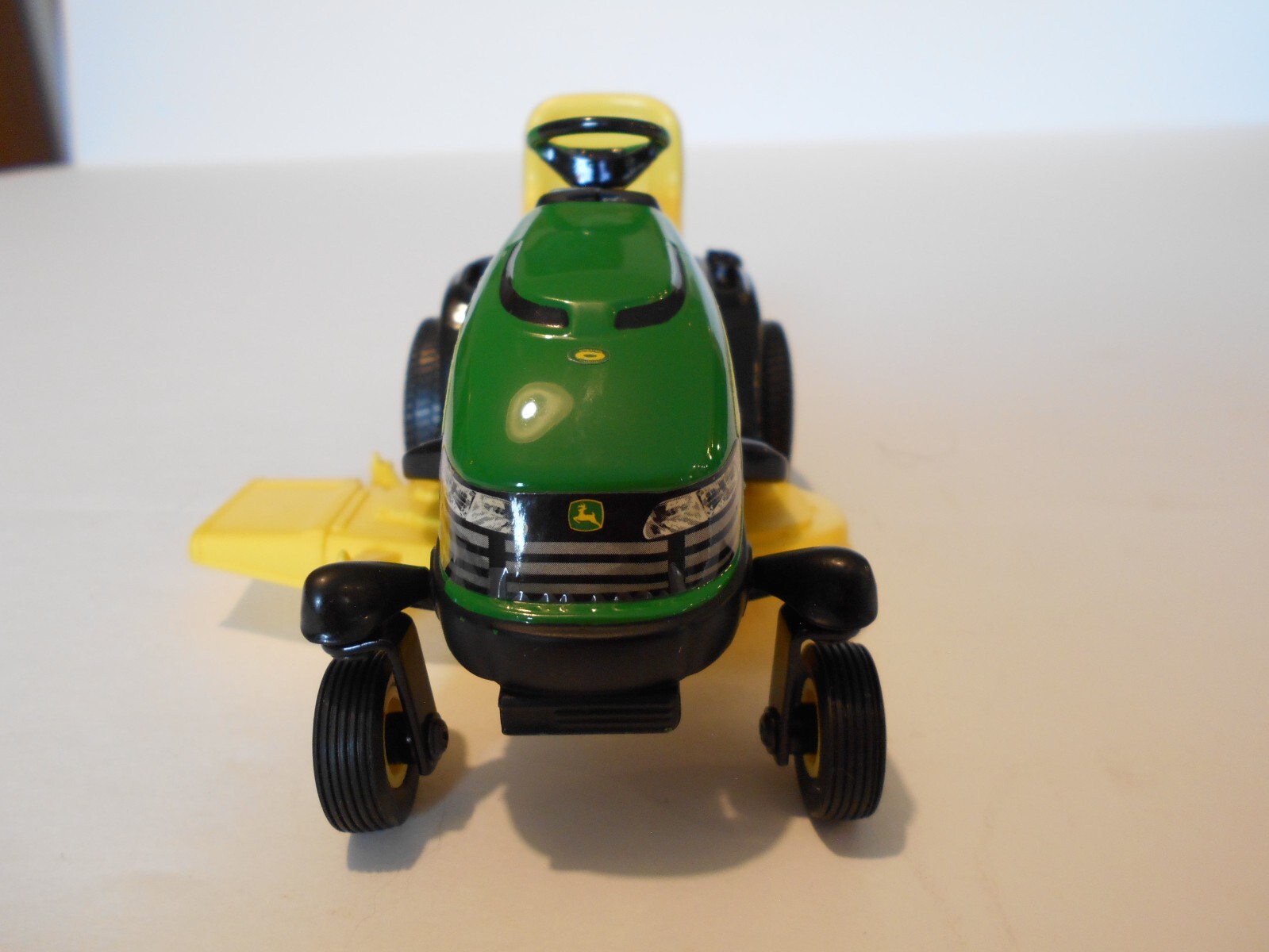 Vintage 2001 ERTL 1:16th Scale John Deere SST18 Spin-Steer Mower #15292, Used