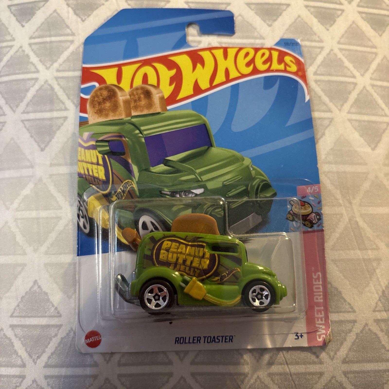 Hot Wheels Roller Toaster Sweet Rides Mini Collection Toy Vehicle Green Car