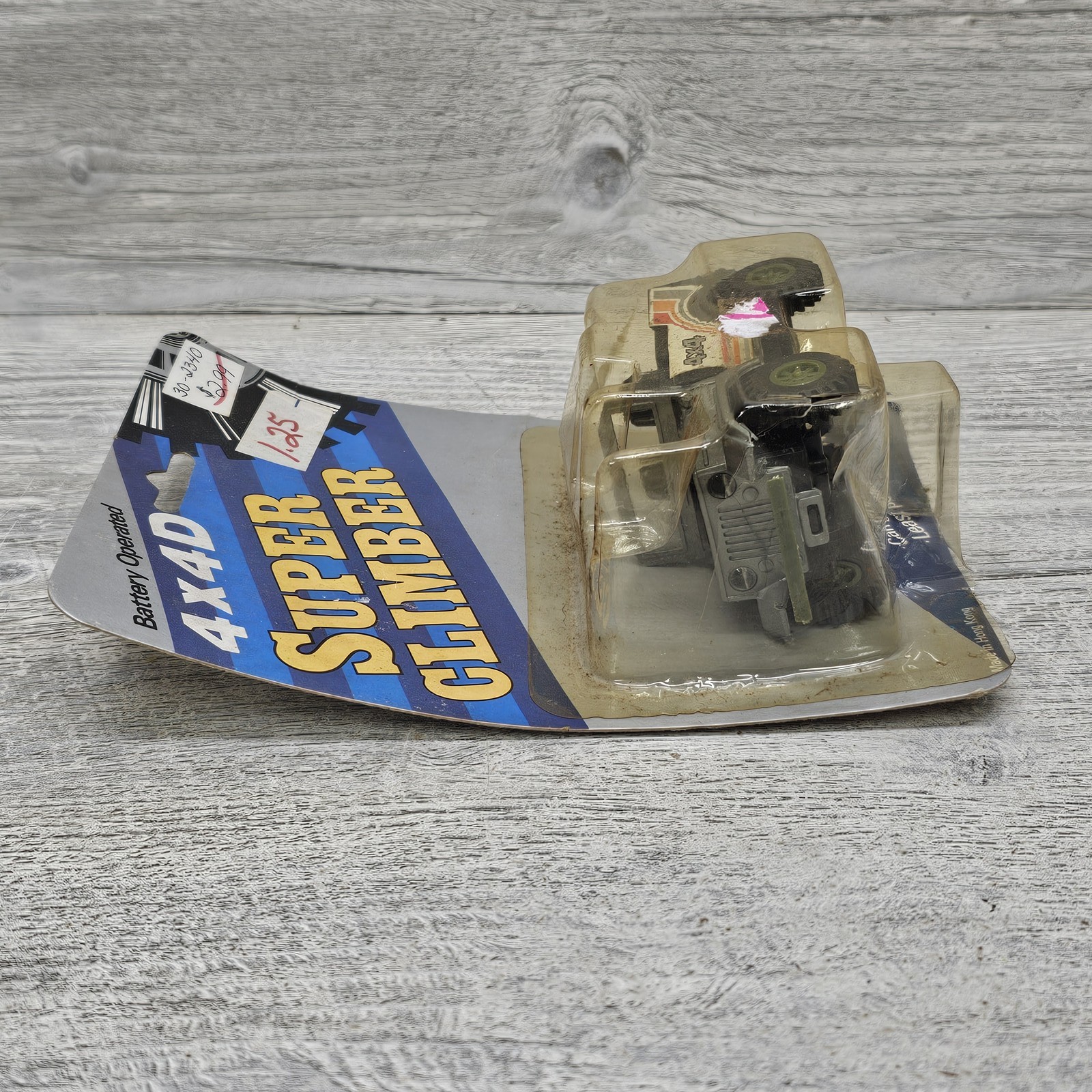 Vintage Battery Operated 4X4D Super Climber Jeep Toy Vehicle Hong Kong NIP