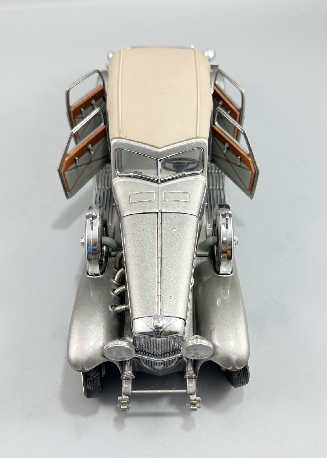 Franklin Mint 1933 Duesenberg SJ Twenty Grand Silver Diecast Model Car 1:24