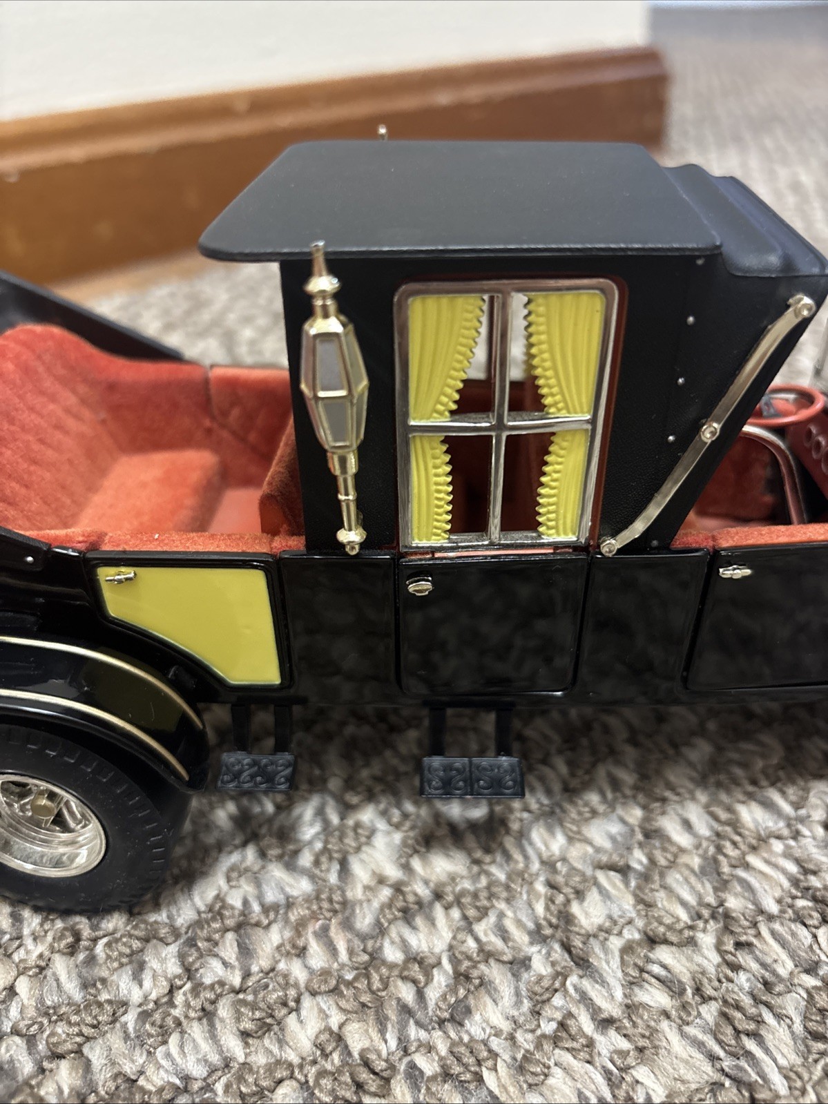 Munsters Koach Black 1:18 Ertl | 33036