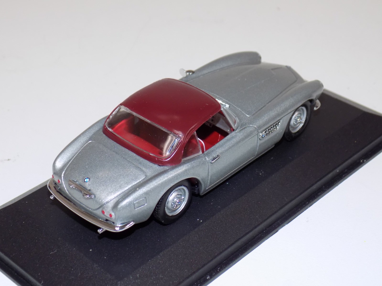 1/43 Minichamps BMW 507 1957 Hard Top in Silver