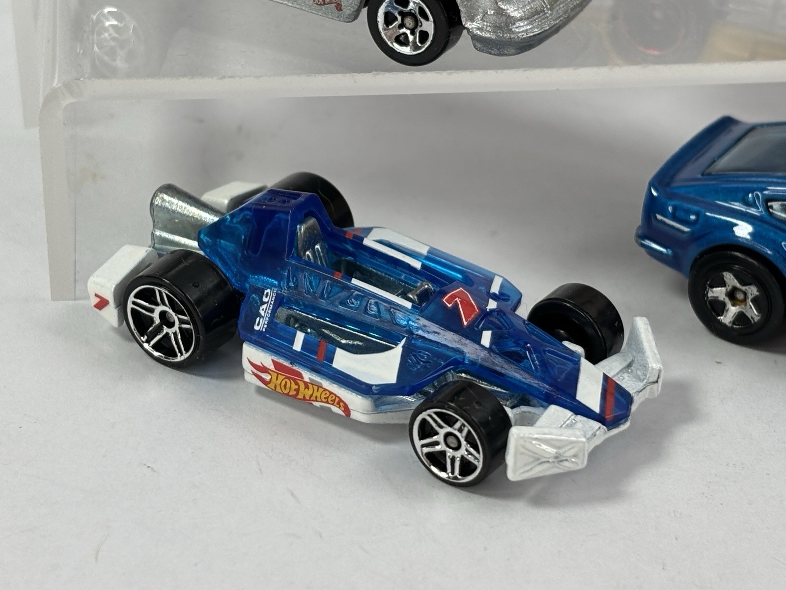 Lot of 9 Hot Wheels Diecast 1:64 Cars Various Makes Models Loose Lot #19