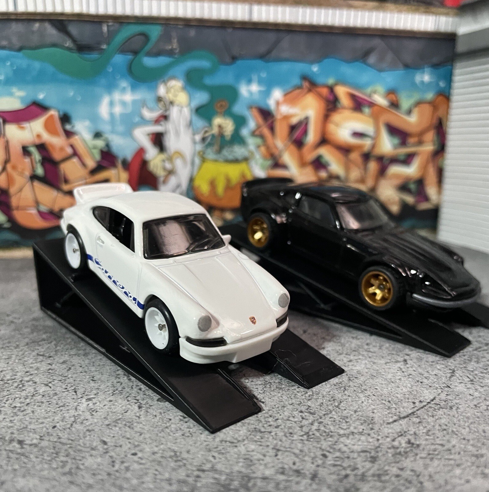 1:64 Scale 2 Pack Black Car Ramps For Die Cast Cars Accessory Display