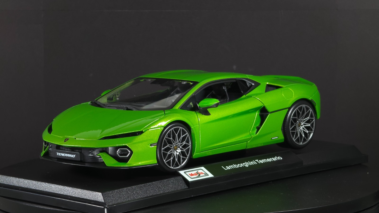 Lamborghini Temerario 1:18 Maisto Exclusive Style Special Edition – Green