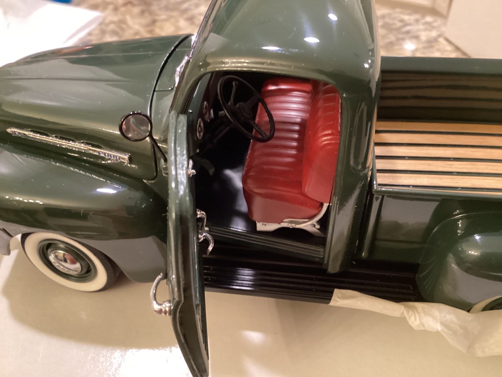 1/24 Danbury MINT 1951 Ford F-1 Pickup GREEN