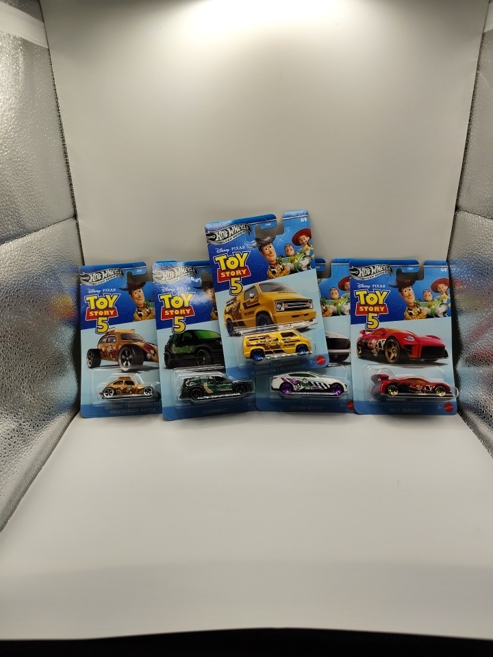2026 Hot Wheels Silver Series Disney Pixar Toy Story 5 Set of 5 – NEW 🔥🔥🔥🔥🔥
