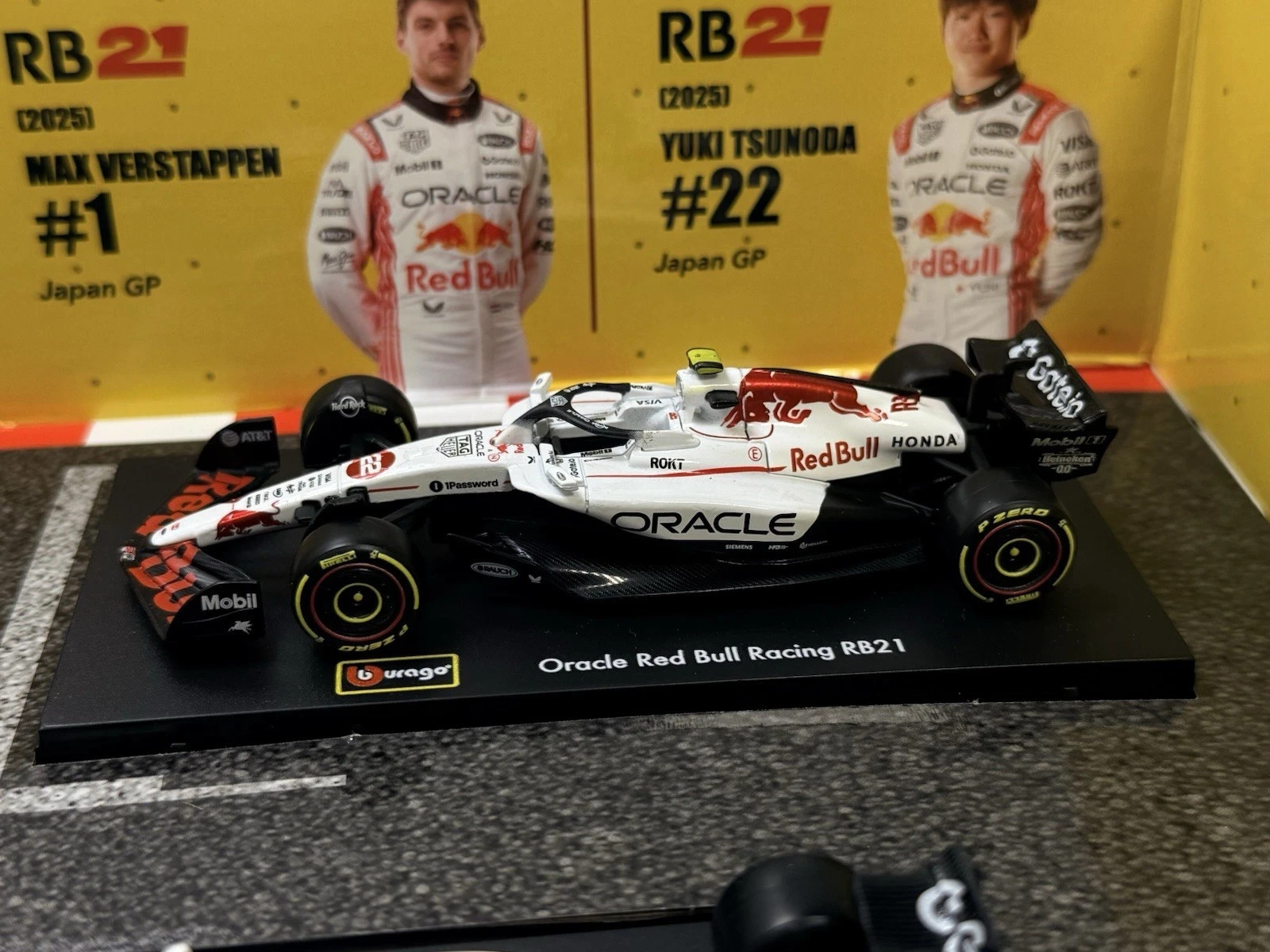 Bburago 2025 Red Bull Formula 1 Racing F1 1/43 6-Car Set