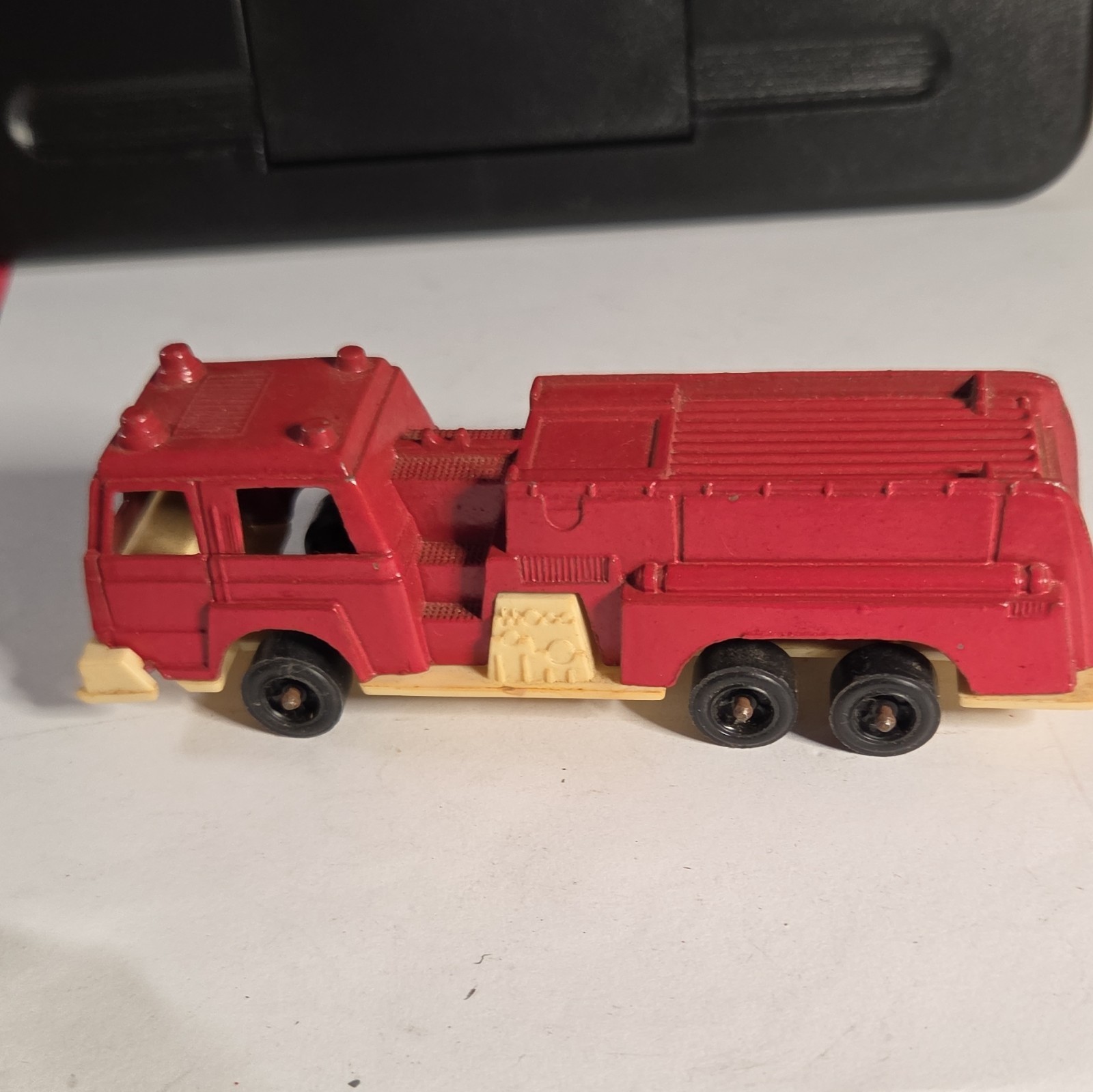 Road Champs 1994 New Orleans Fire Dept Fire Truck Diecast Red/Silver