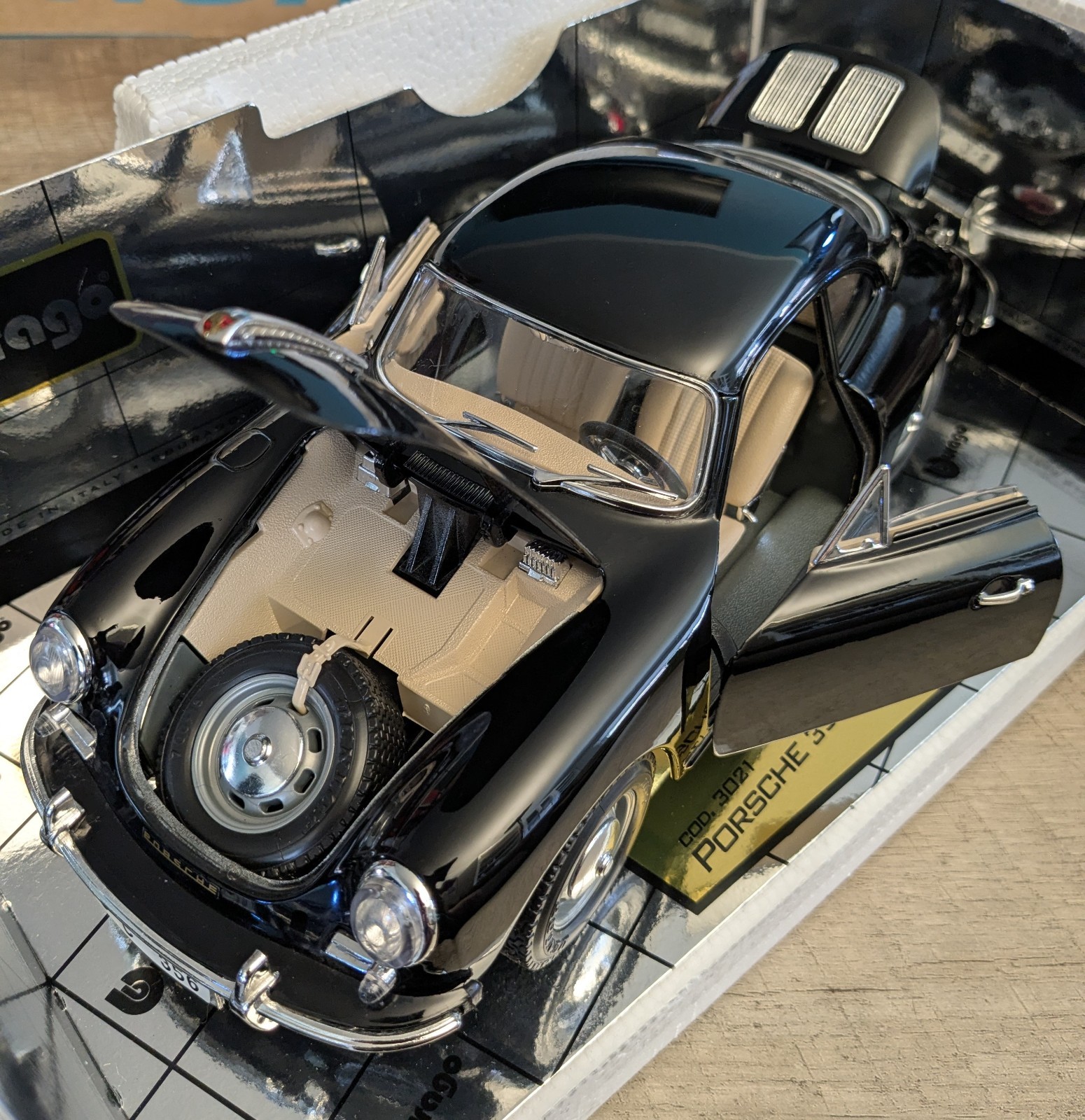 Bburago Porsche 356B Coupe 1961, Black 1/18, COD 3021, Special Collection