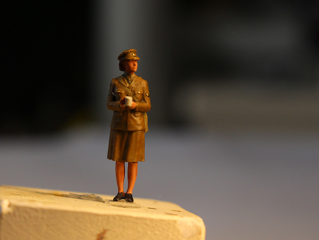 1/72 TANK 1:72 WW2 Germany lieutenant UK female civil service toy TotalWar