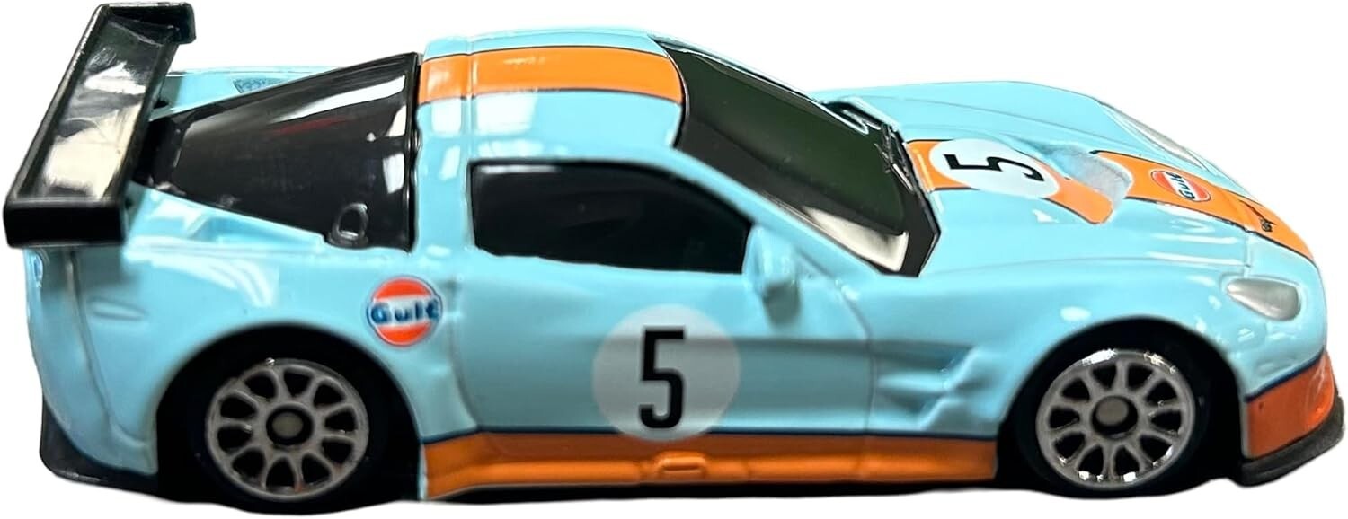 Greenlight Collectibles 51579 1:64 Scale 2010 Chevy Corvette C6-R – Gulf Oil #5