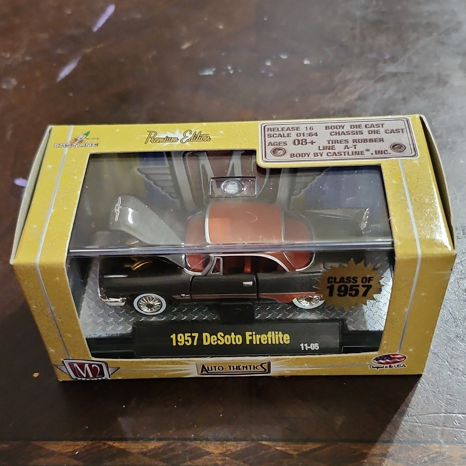 M2 Machines Auto-Thentics 1:64 1957 DeSoto Fireflite Black/Copper Diecast