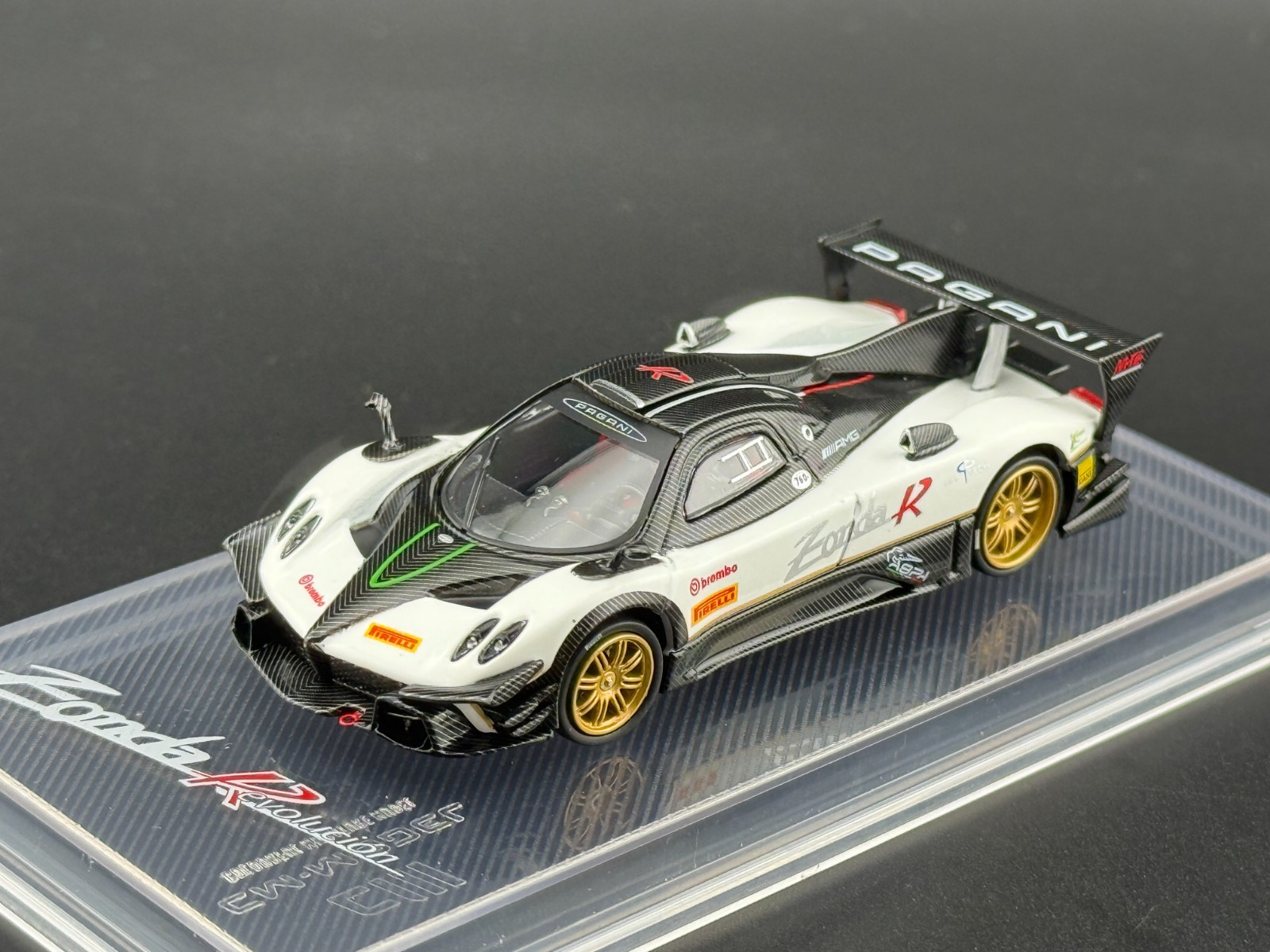 CM Model Pagani Zonda Revolucion White 1/64