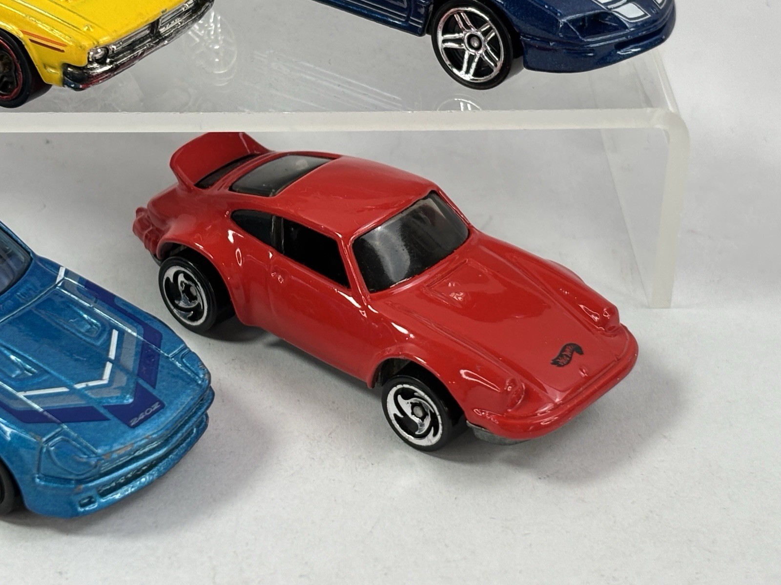 Lot of 9 Hot Wheels Diecast 1:64 Cars Various Makes Models Loose Lot #19