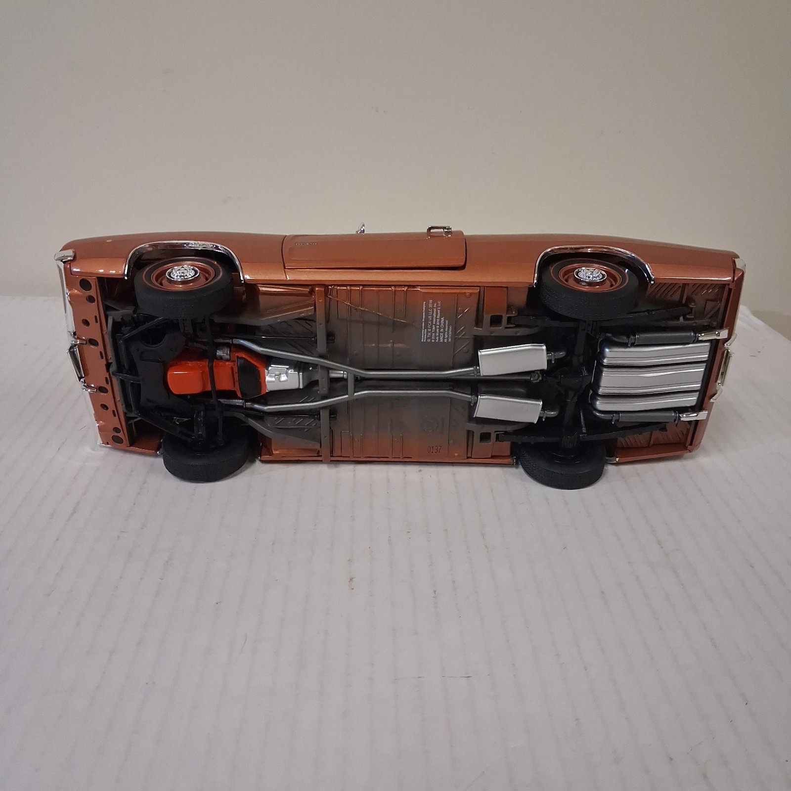 AUTO WORLD 1/18 Diecast BRONZE 1968 DODGE CHARGER R/T SPECIAL 1 OF 1002 Copper