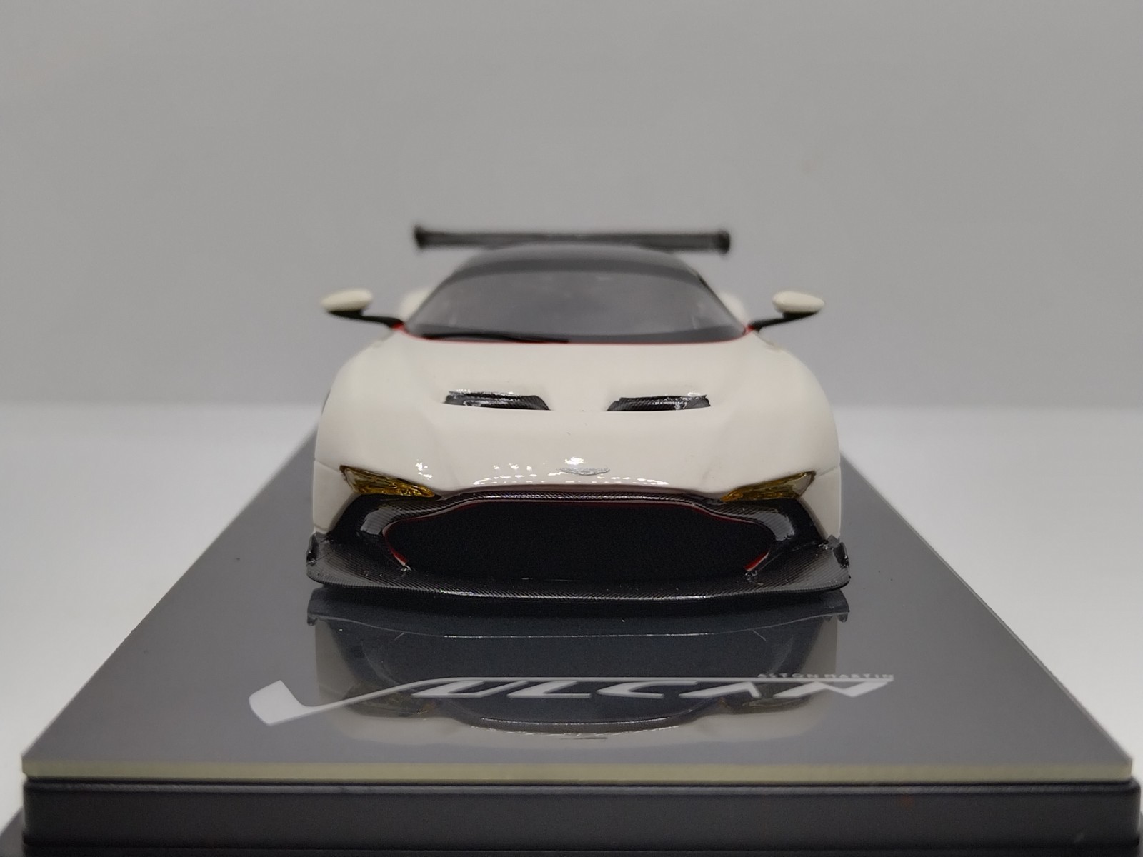 TSM Model 1/43 Aston Martin Vulcan 2015. Wow Rare!