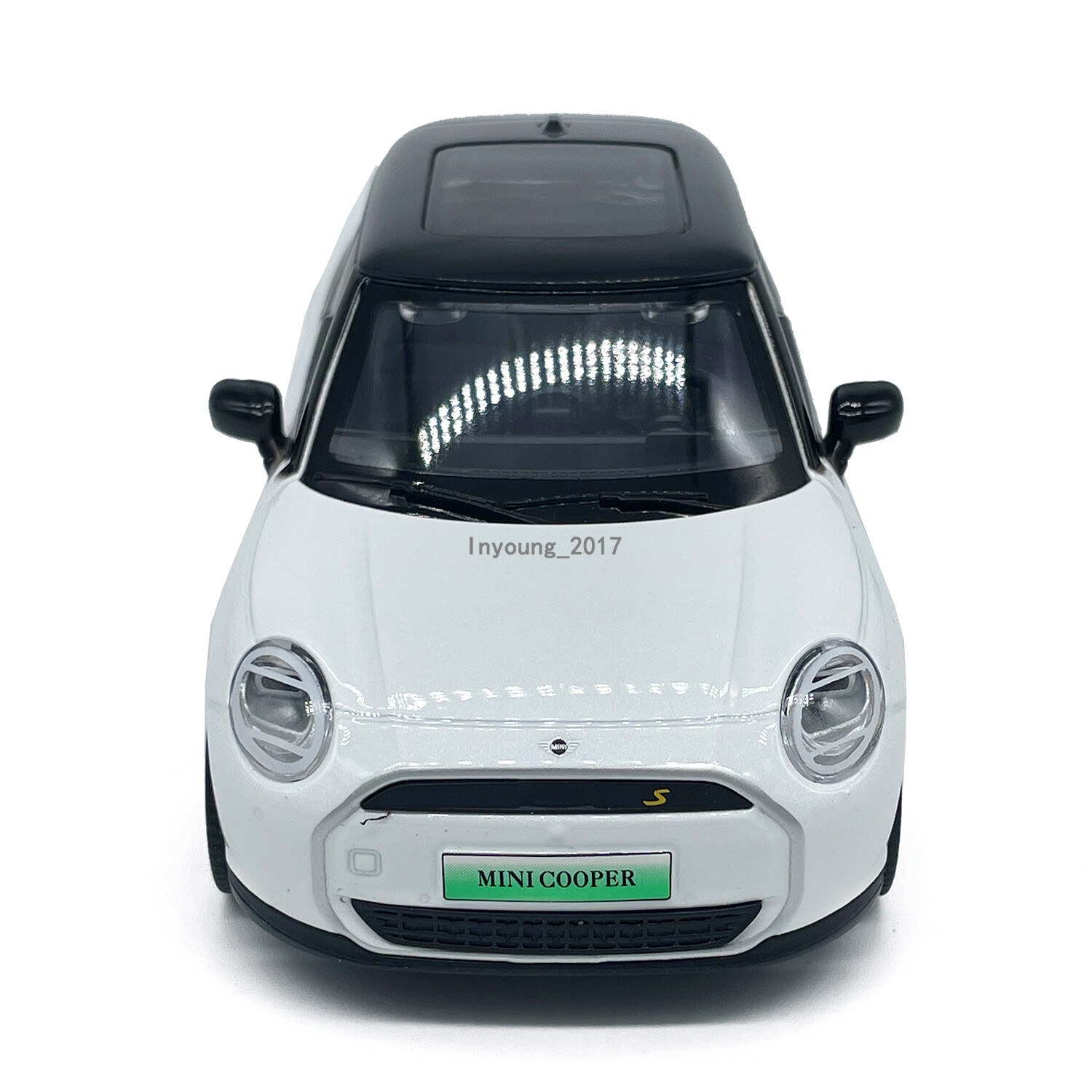 1/28 Mini Cooper Model Car Diecast Toy Vehicle 2 Doors Open Pull Back White