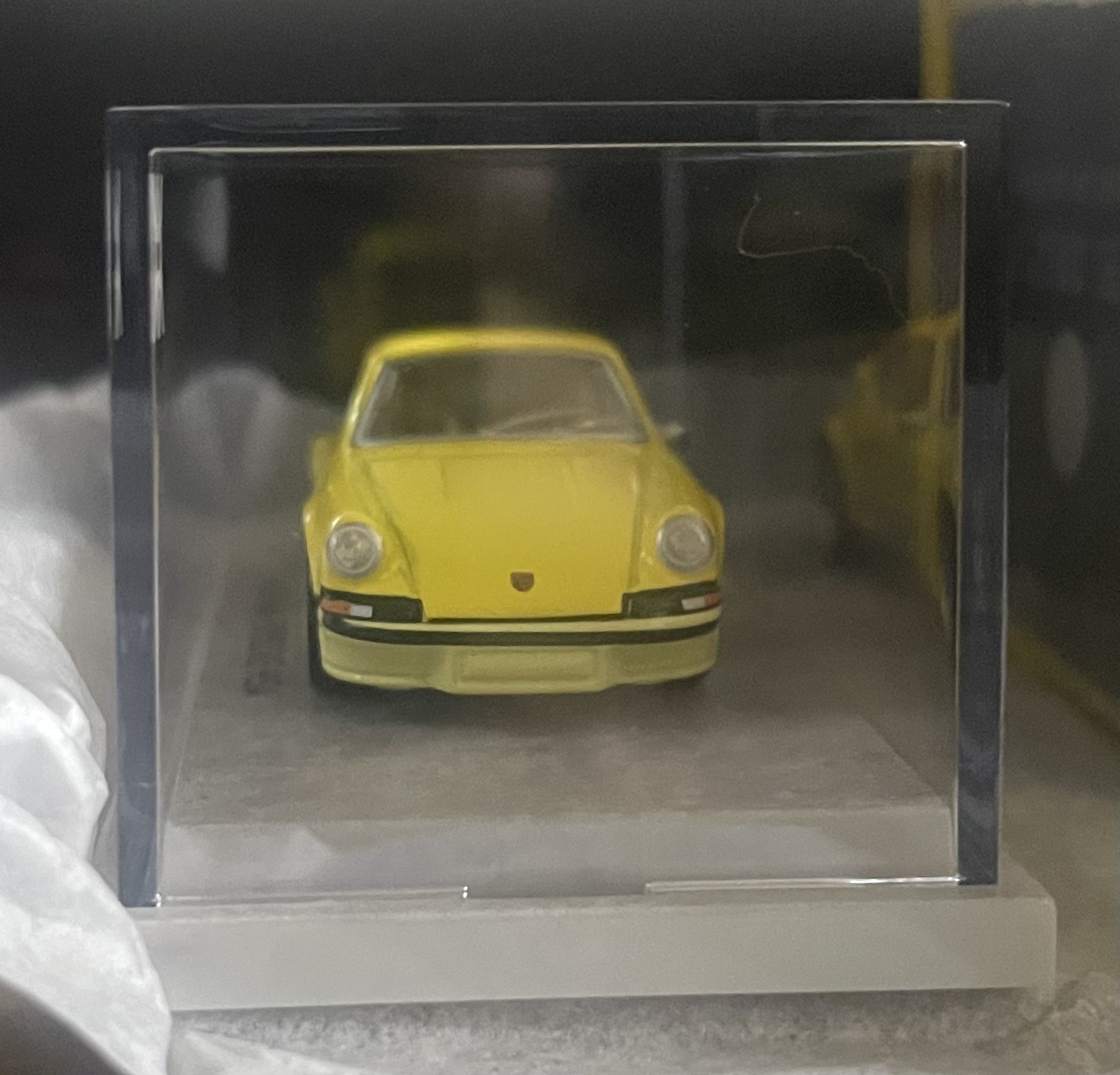 Hot Wheels Daniel Arsham 1973 PORSCHE 911 RSA Yellow 1:64 Mattel Creations JGK64