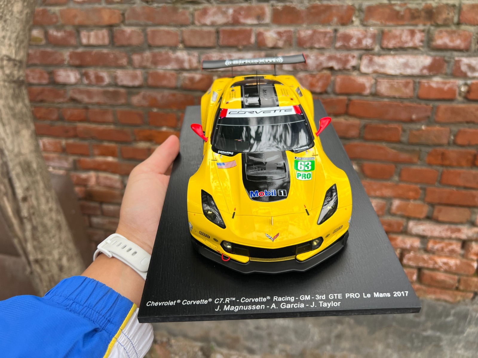 1:18 Original Model by Spark,Chevrolet Corvette C7.R #63 LM2017 Racing -GM- 3rd