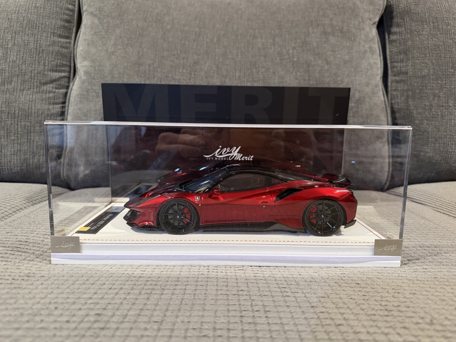 1/18 IVY Model Novitec Ferrari 488 Pista Rosso Red Metallic Limited With Case