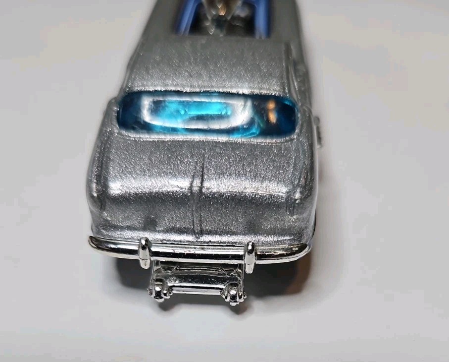 PURSUIT NASH Metropolitan Police Car Hot Wheels CHINA METRORAIL TM Diecast