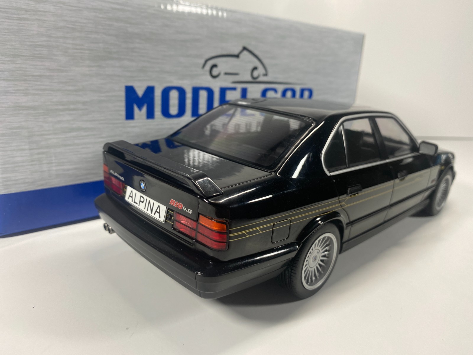 1/18 MCG BMW Alpina B10 4.6 E34 1994 Black Metallic MCG18312