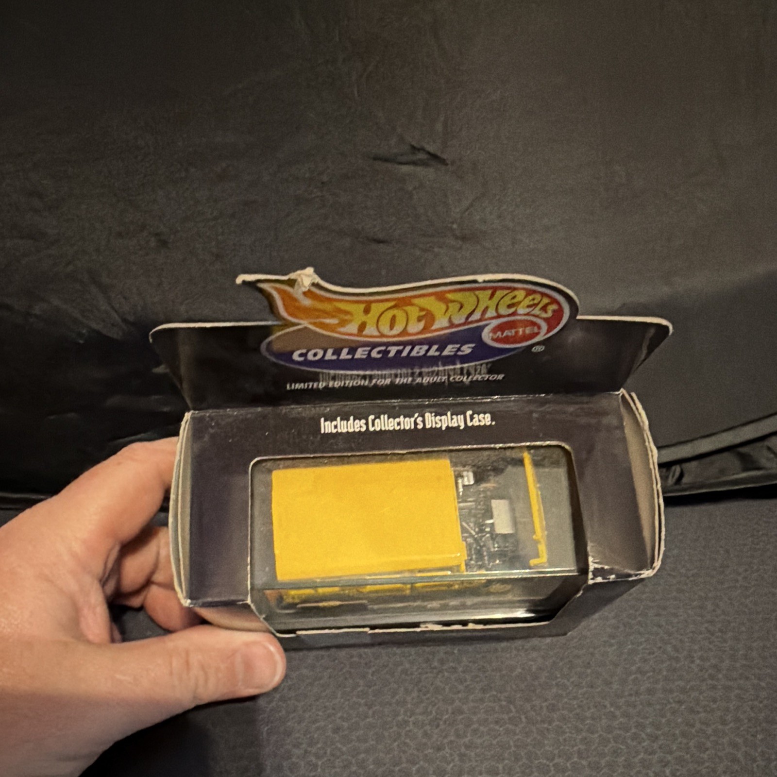 Hot Wheels Collectibles 1992 Hummer HUMMER Military Yellow Diecast 1:64 w/ Case