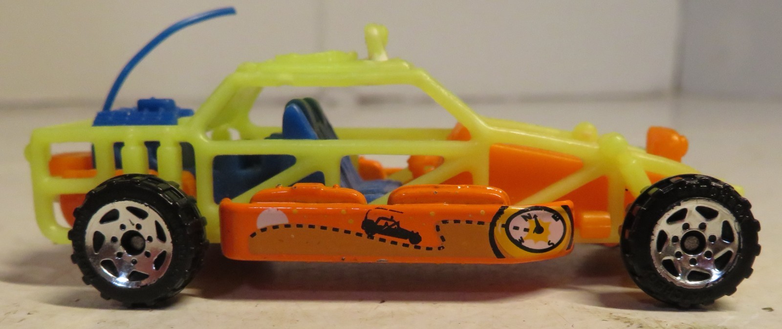 Matchbox Dune Buggy 1998 1:61 Die Cast & Plastic Fluorescent Orange Yellow Rail