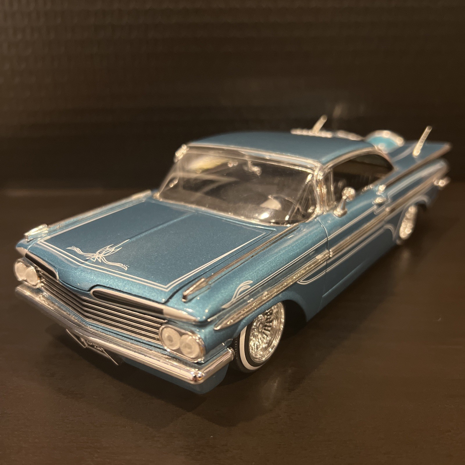 RARE 2001 Jada Toys Street Low 1959 Chevy Impala Blue 1/24 Lowrider Diecast