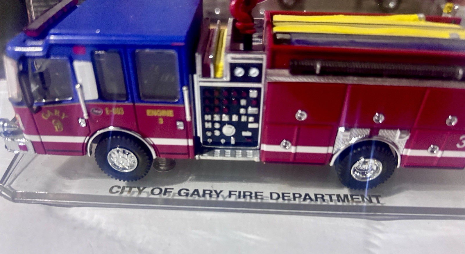 Code 3 Limited Edition Fire Engine Gary Indiana Fire Department #3 1:64 NEW