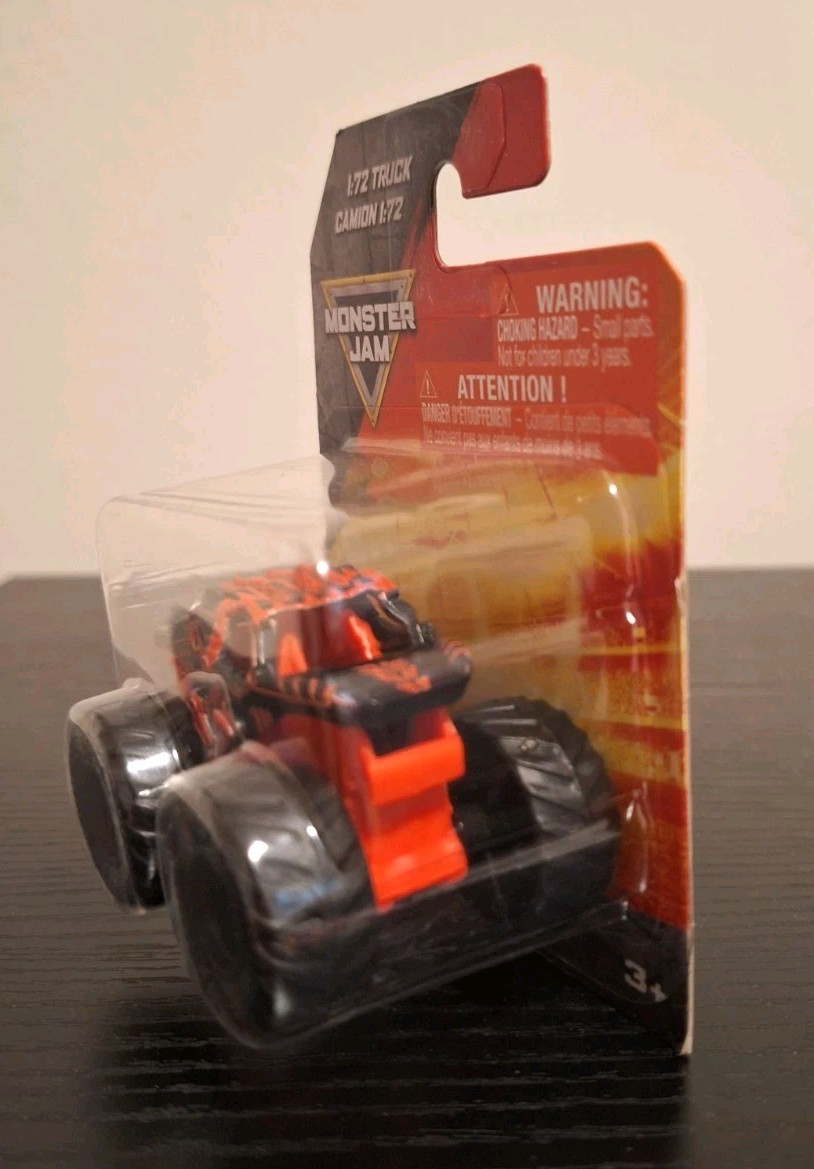 Monster Jam 1:72 Diecast Monster Truck Velociraptor Unopened Box